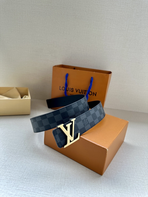 激安ルイヴィトンベルト着用イメージ